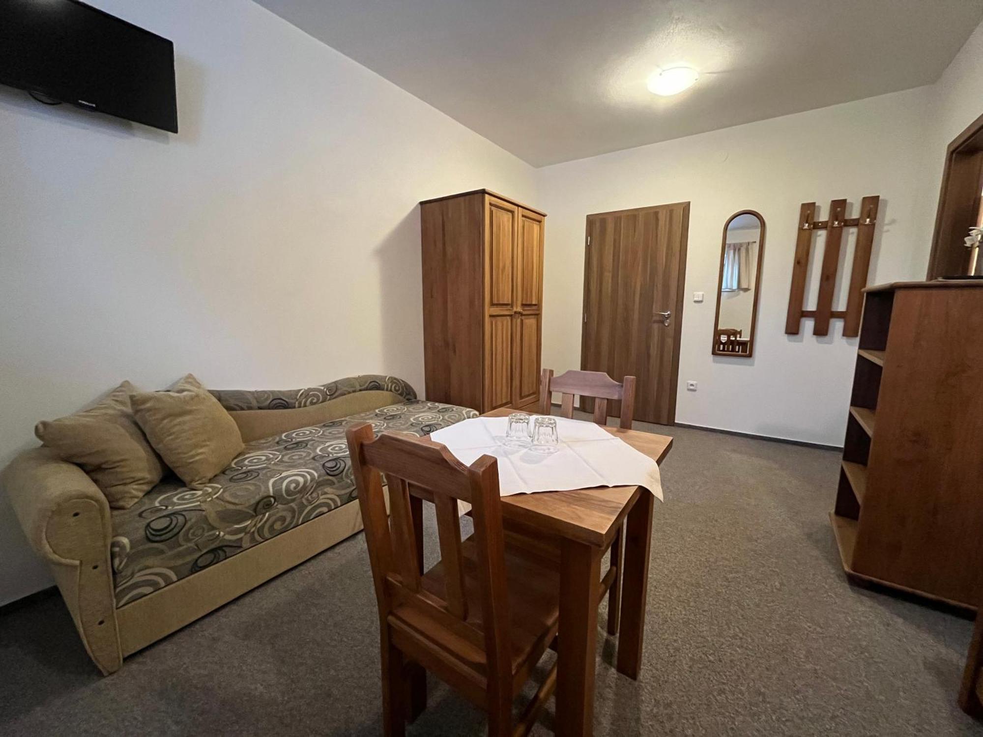 Na Planyrce Hotel Paseky nad Jizerou Luaran gambar