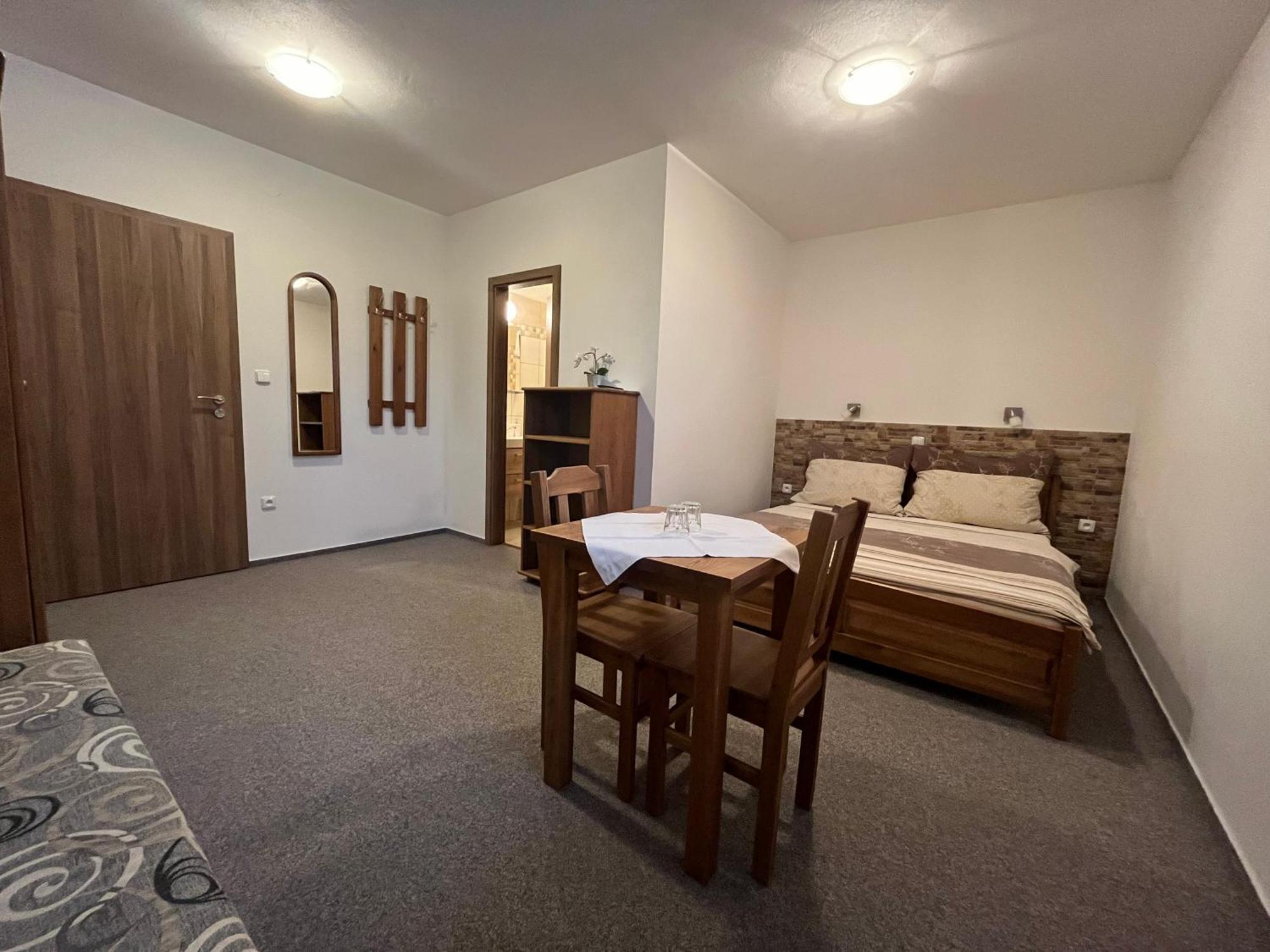 Na Planyrce Hotel Paseky nad Jizerou Luaran gambar